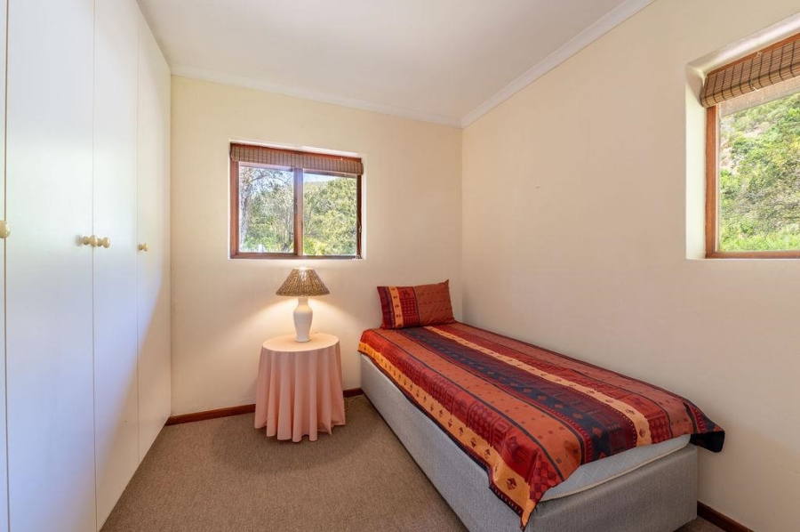 To Let 4 Bedroom Property for Rent in Brenton On Lake Western Cape